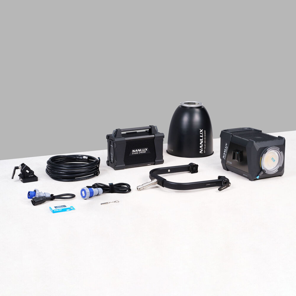 NANLUX Evoke 2400B Spot Light with reflector 45 Fly Case
