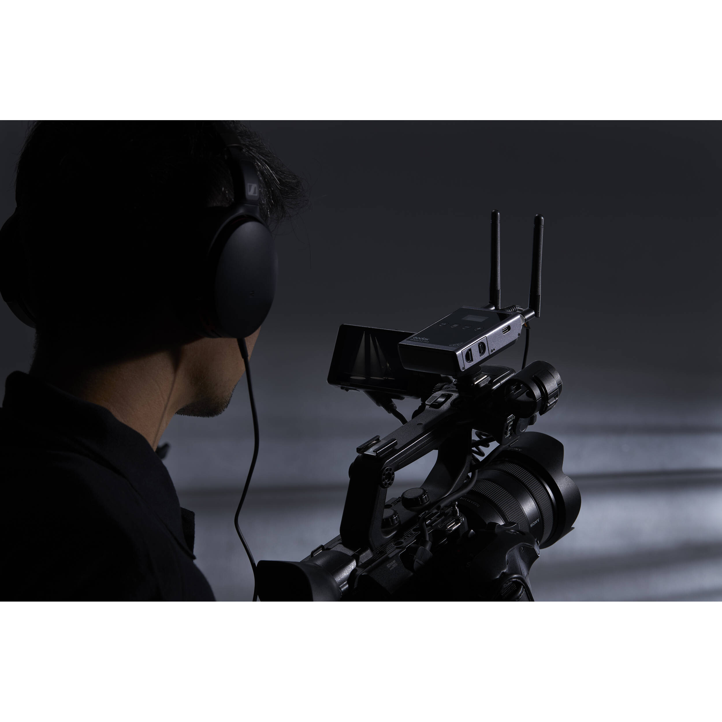 Godox WMicS1 Pro Kit 2 Two-Person Camera-Mount Wireless Omni Lavalier Microphone System (514 to 596 MHz)