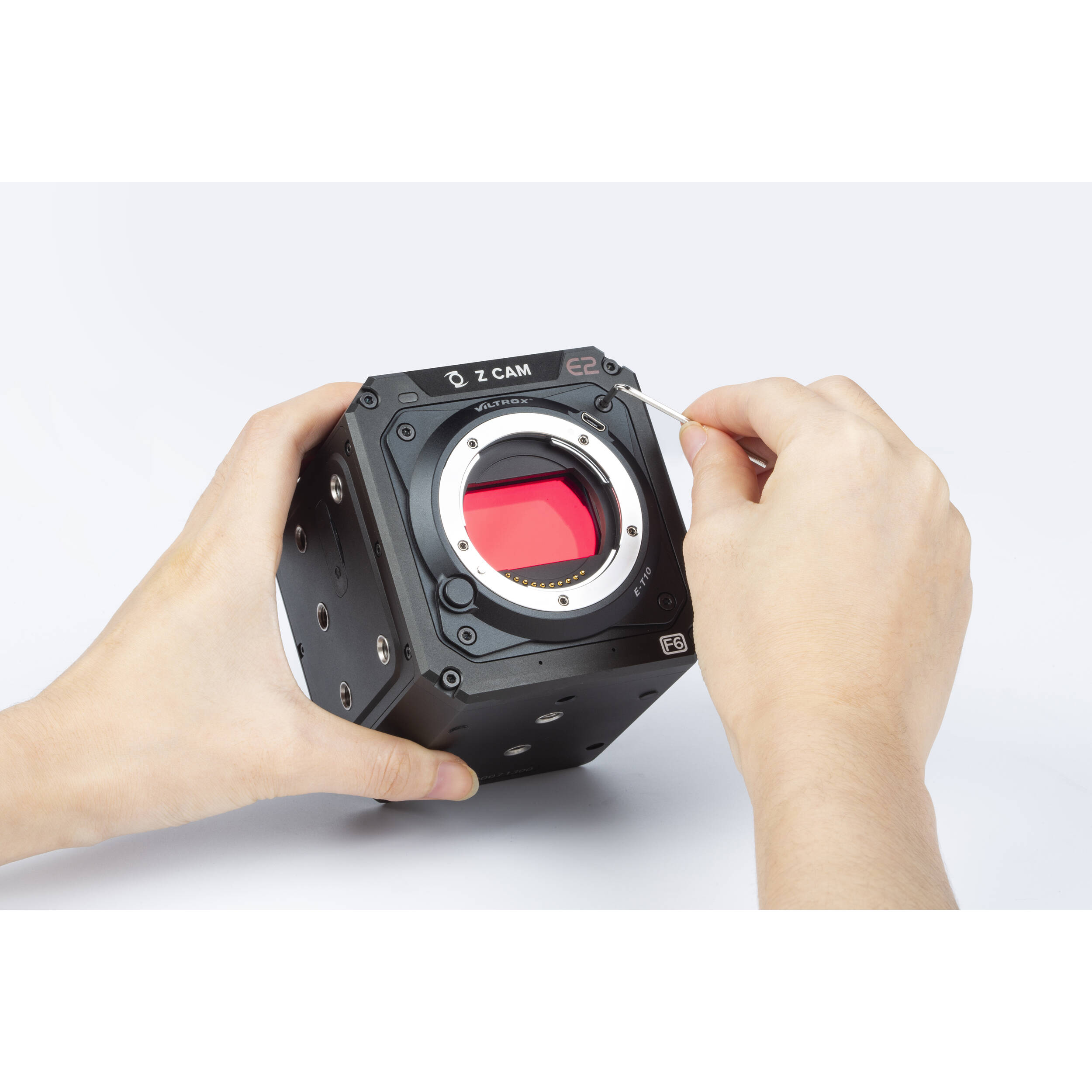 Viltrox E-T10 Adapter for Sony E-mount to Z CAM E2 Series - Image 13